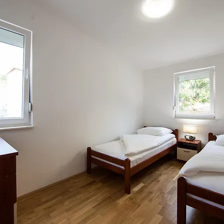 Apartment Linne Vis