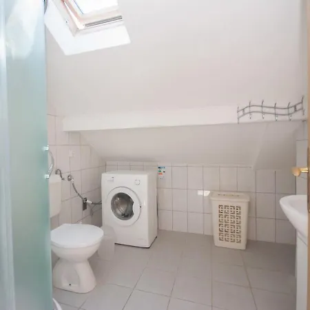 Linne Apartment *